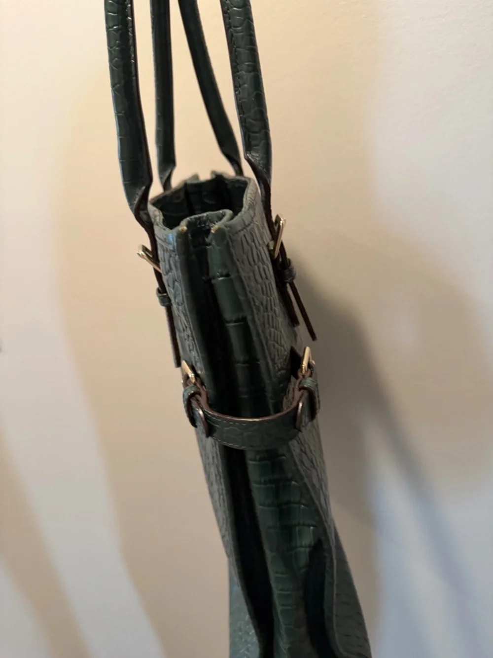 kate spade Green Croc-Embossed Tote with Gold Hardware - Picture 2 of 9